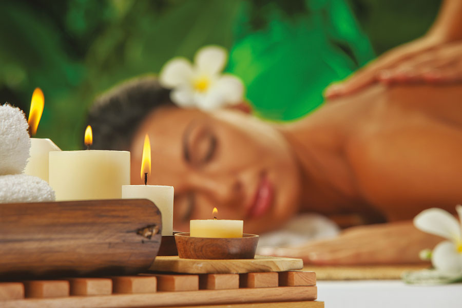 Peeling and Aroma Oil Massage