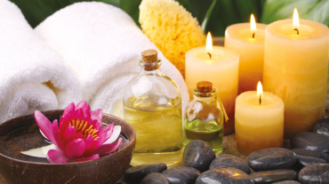 Teplá aroma oil relaxační masáž